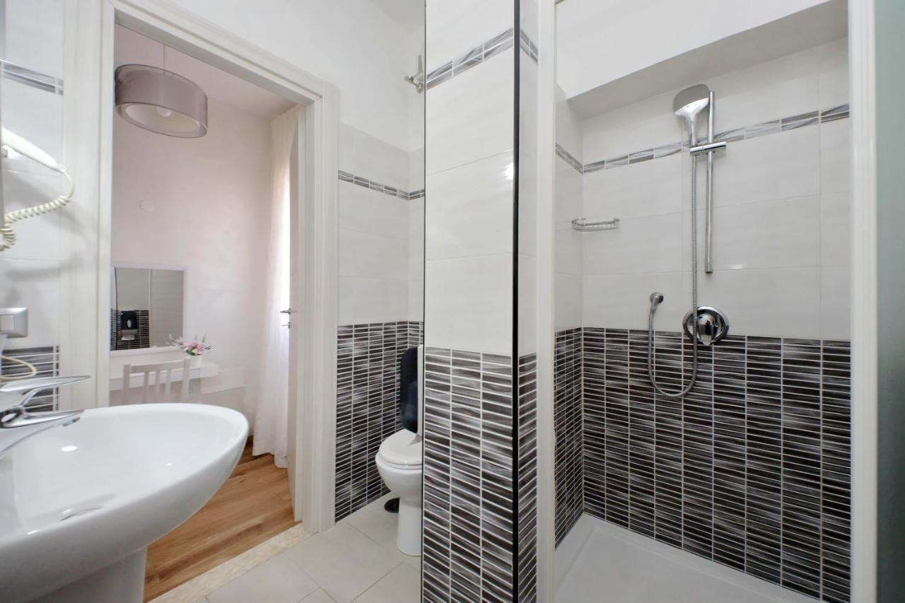 B&B Giuly Fiumicino Exterior foto